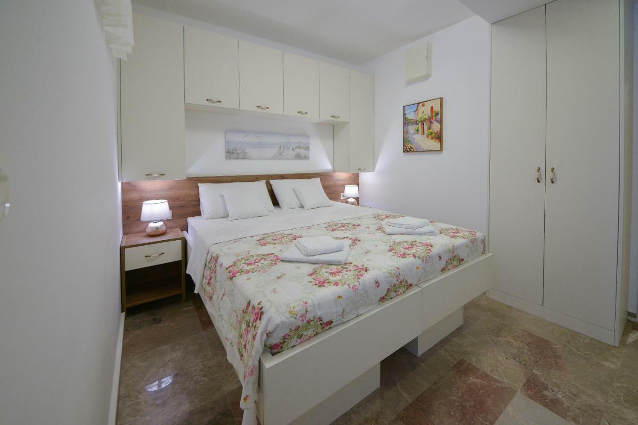 Brand New Apartments Ilha Sveti Stefan Exterior foto