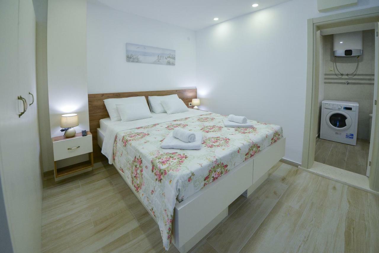Brand New Apartments Ilha Sveti Stefan Exterior foto