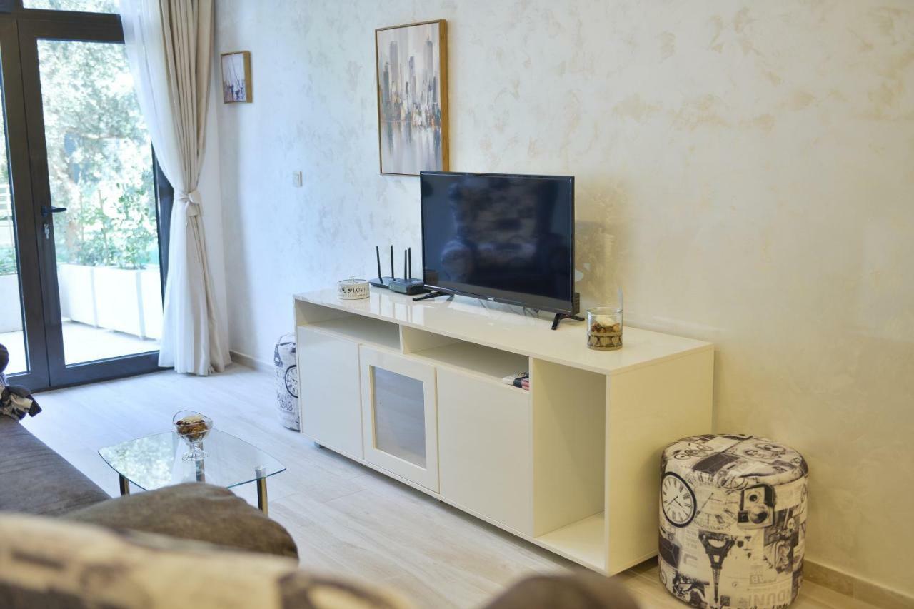 Brand New Apartments Ilha Sveti Stefan Exterior foto